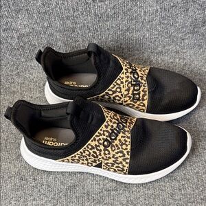 Adidas Puremotion Adapt Black and Leopard Slip-On Shoes Size 8.5